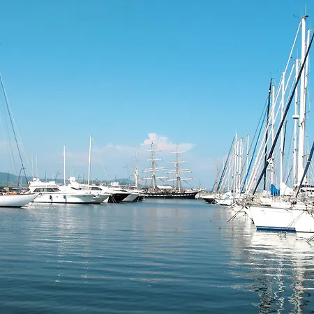 Apartamento Charmante Im Historischen Zentrum By Interhome Saint-Tropez